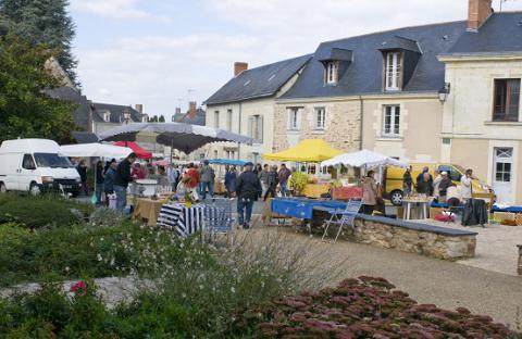 Blaison-Gohier_marché <sup>©</sup> Commune de Blaison